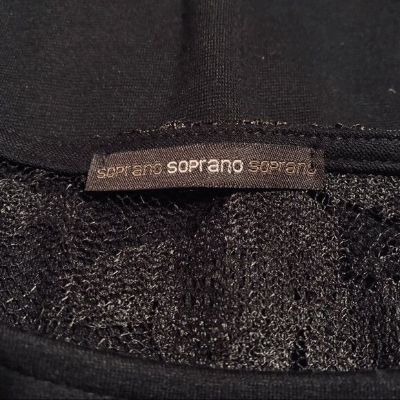 Peplum dress with lace back - Picture 3 of 5